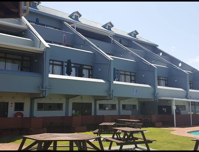 2 BEDROOM APARTMENT FOR SALE IN MANABA BEACH